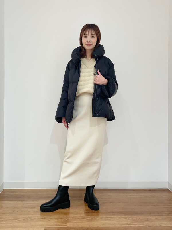 2WAYネックオーバーサイズダウンジャケット（レディース）の着用