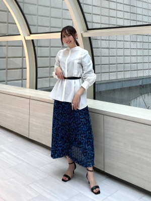 PLST ベージュ ビジューペプラムシャツ・ブラウス M PLST ベージュ ビジューペプラムシャツ・ブラウス M - メルカリ