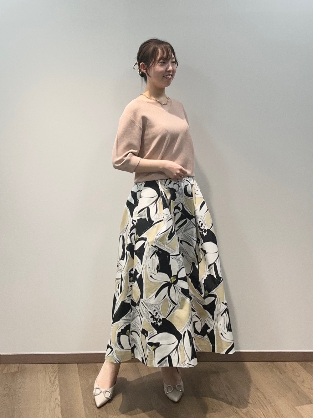 アートフラワープリントフレアスカート」の着用コーディネート| プラステ