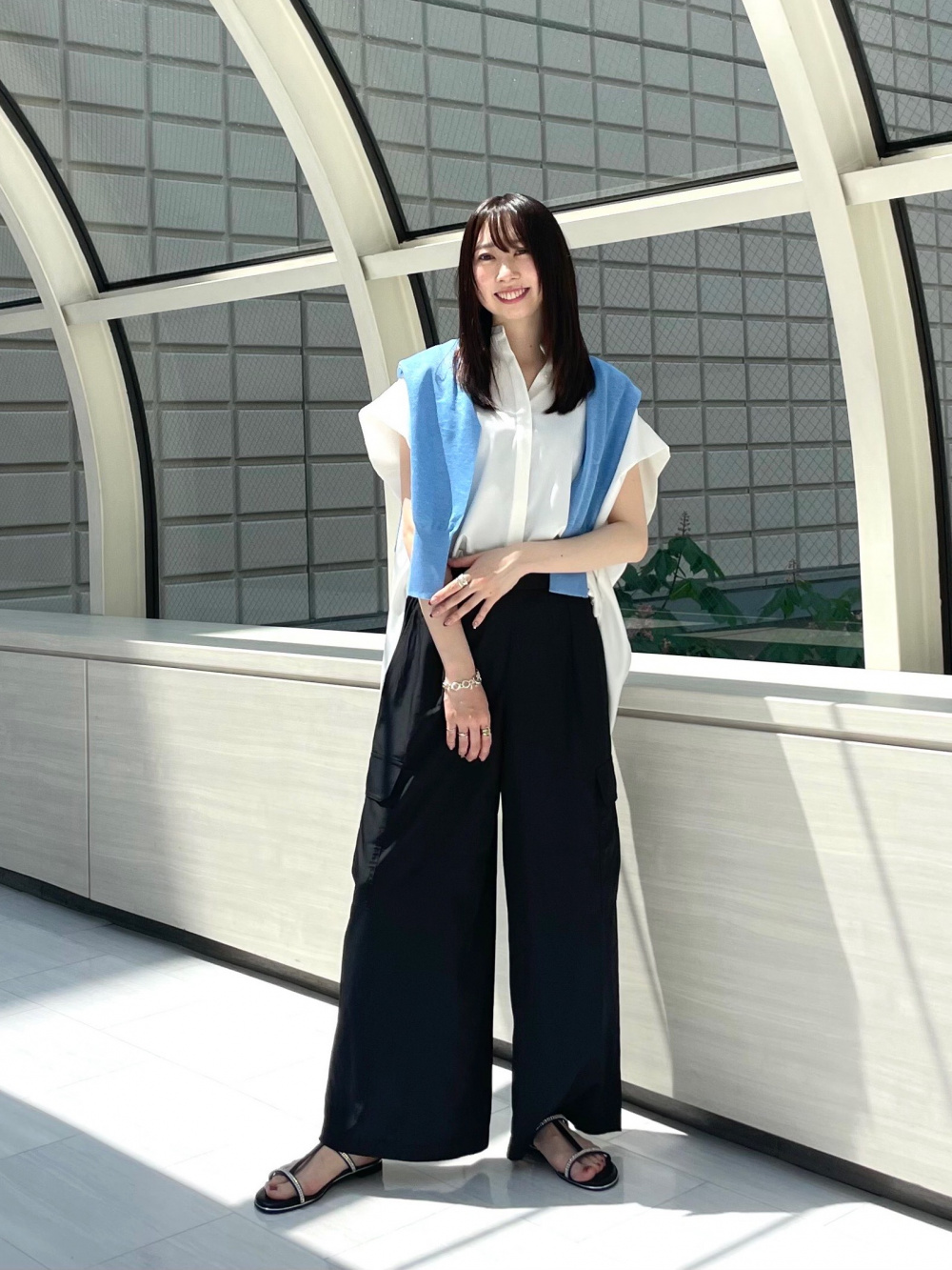 フラッフィー半袖カーデ Apuweiser-riche> フラッフィー半袖カーデ - メルカリ