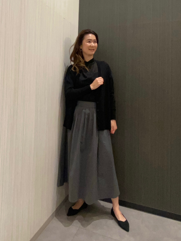 コンフォートリュクスVネックベスト、バックオープンリブTシャツ