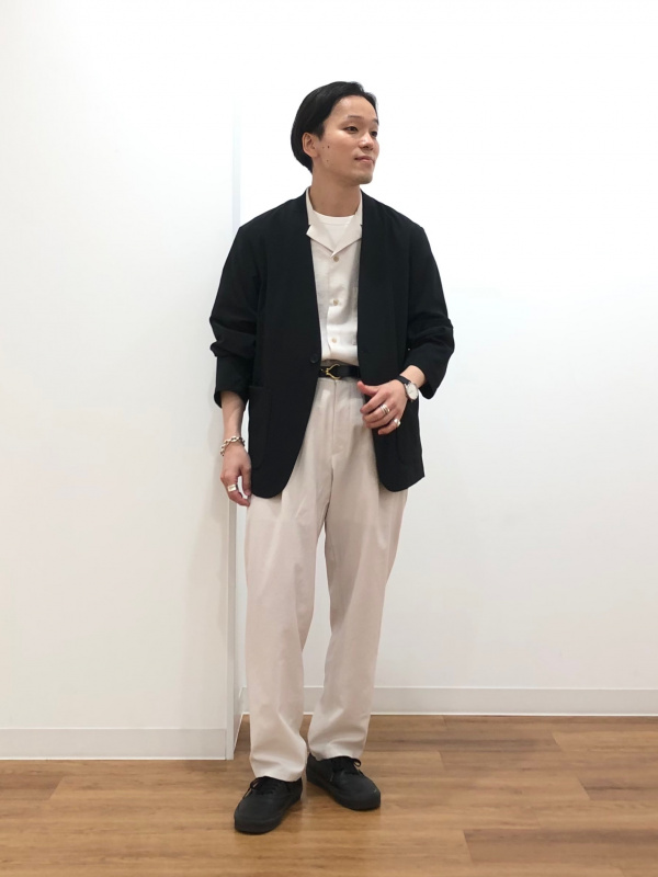 【美品♡人気ノーカラースーツ】プラステ　ドライギャバセットアップ　ライトグレー 公式スタイリング | プラステ