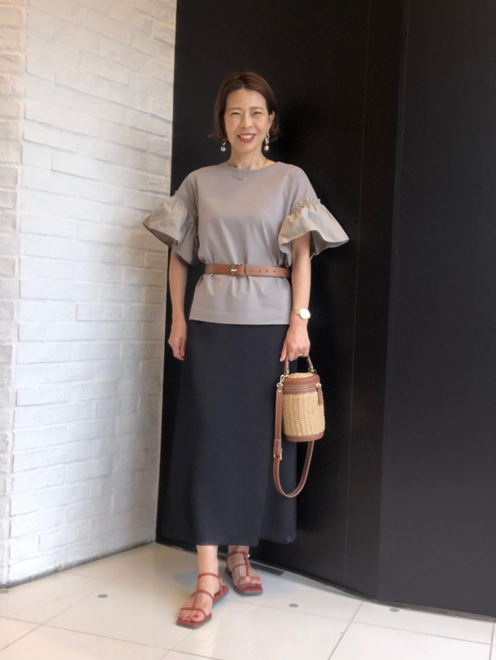 シアーボリュームスリーブチュニックブラウス（5分袖）、サテン 