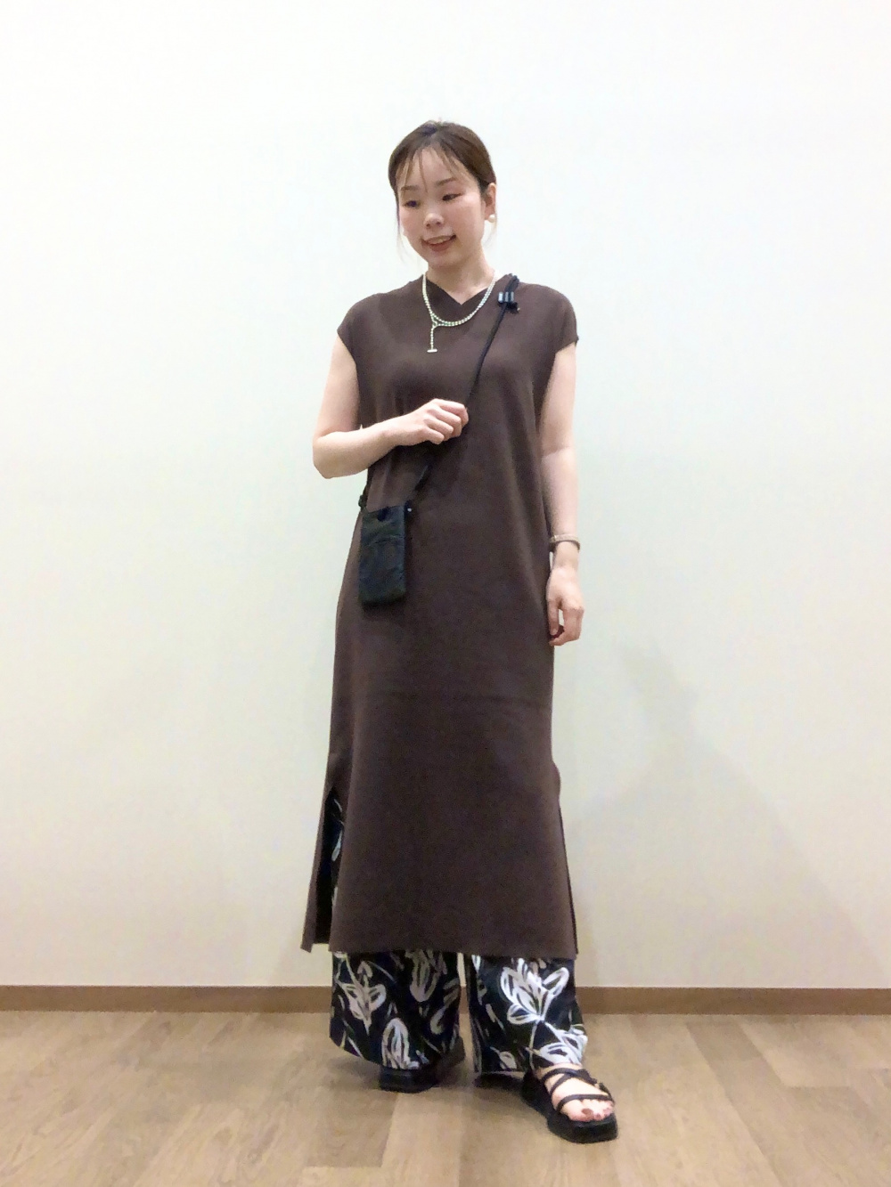 リーフプリントイージーワイドパンツ、ハイツイストコットン