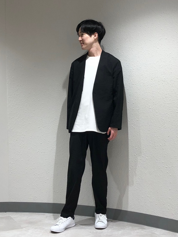 ハイストレッチライトウェイトノーカラージャケット（メンズ）の着用