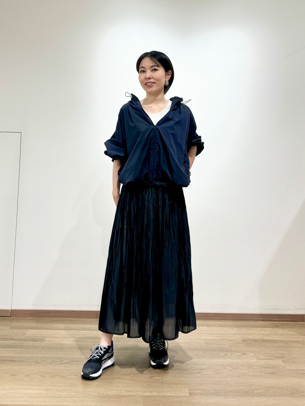 ボートネックリブニットプルオーバー（長袖）、アートフラワープリント