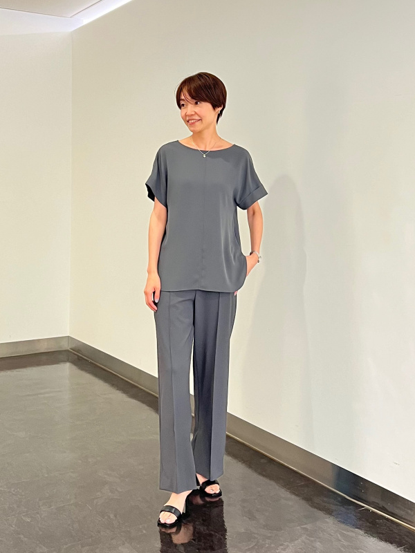 シャンブレーシャツワンピース（半袖）、シングルストラップヒール