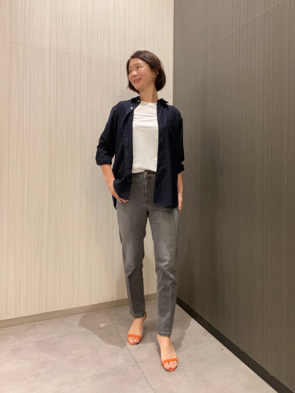 リネンブレンドダブルジャケット、シアータートルネックTシャツの