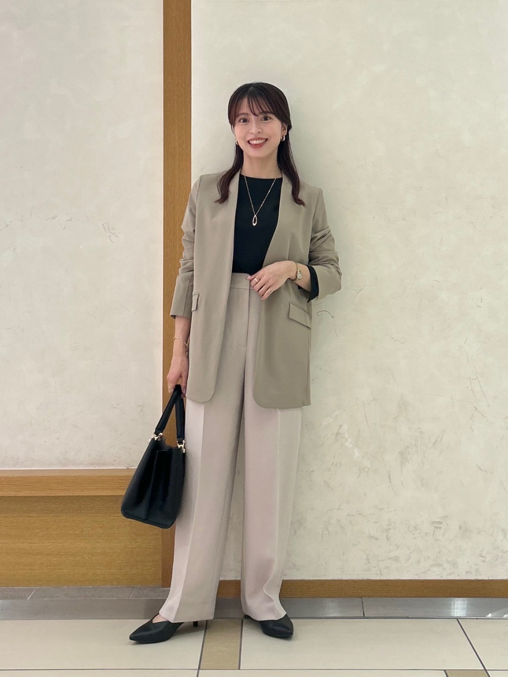 ジョーゼットパールボタンブラウス（長袖）、2024年モデル トリアセ