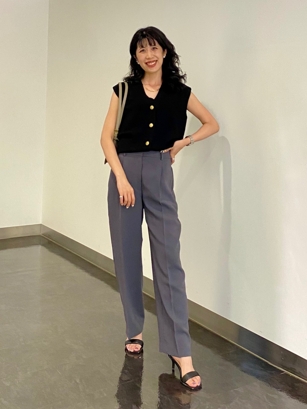累計販売本数150万本※を突破した美脚パンツが、春夏に向け軽い