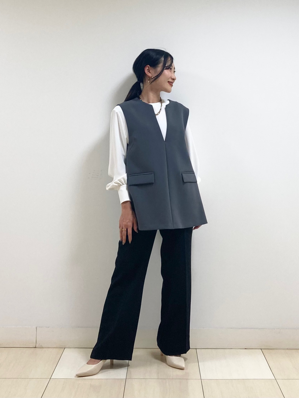 プラステ Vネックベストパンツセットアップ ネイビー S