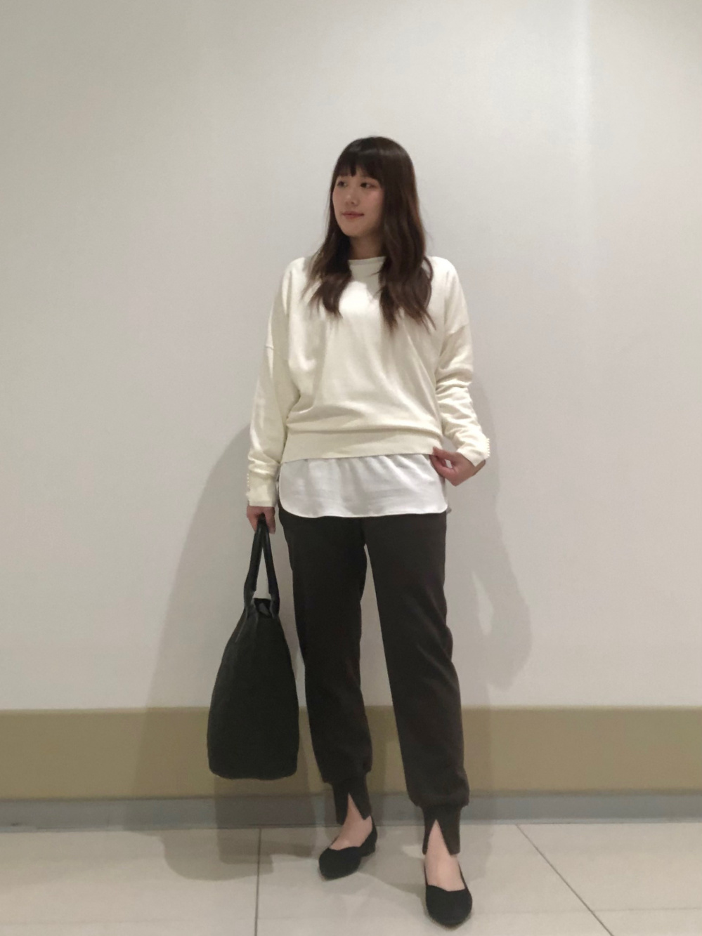 サテンパラシュートカーゴパンツ、メタルパーツブラウスパンツ