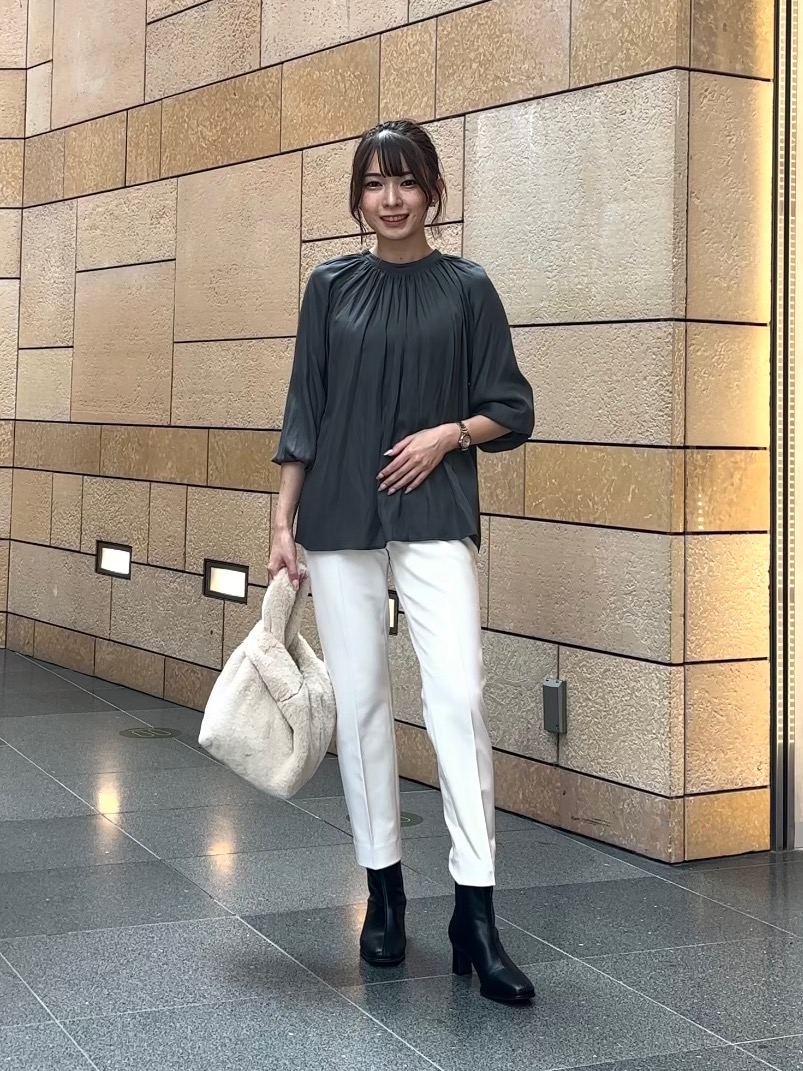 ジャカードペプラムブラウス（7分袖）、スティックパンツ