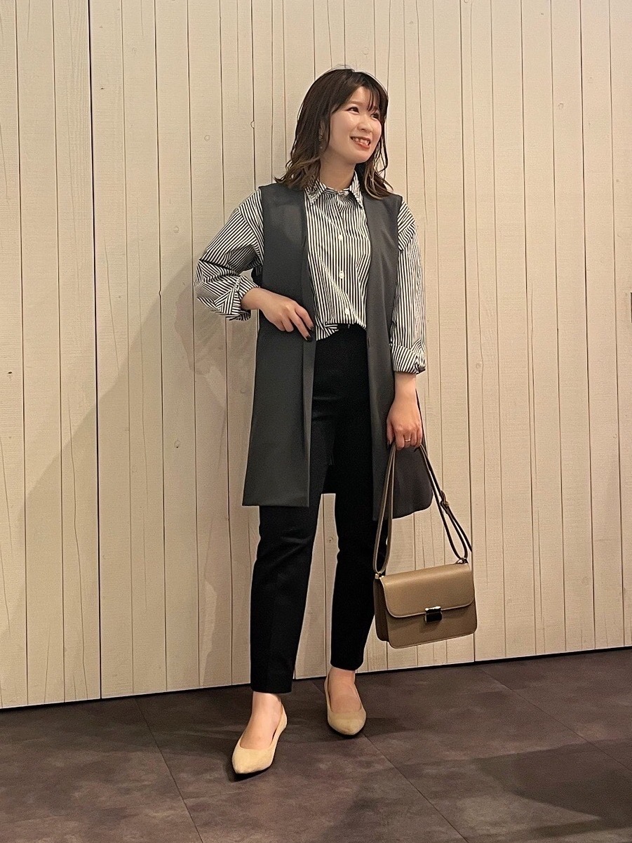 コットンブレンドノーカラーミドルジレ、スティックパンツ