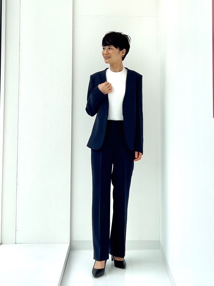 ウールブレンドリラクシーダブルジャケット 124404016、PLUS STYLE ワイドパンツ（ウォームリザーブ）（マシンウォッシャブル/吸湿発熱）（セットアップ可能）  123406030 124406030」の着用コーディネート| プラステ