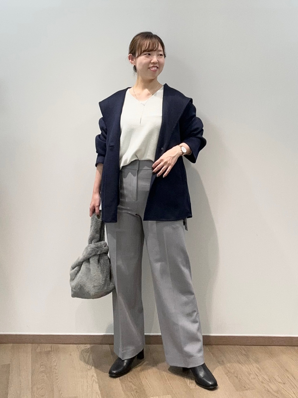 PLUS STYLE リネンブレンドワイドパンツ（マシンウォッシャブル）（セットアップ可能） 124206012 124206018  124206037、バルーンスリーブドッキングプルオーバー（5分袖） 124301105」の着用コーディネート| プラステ