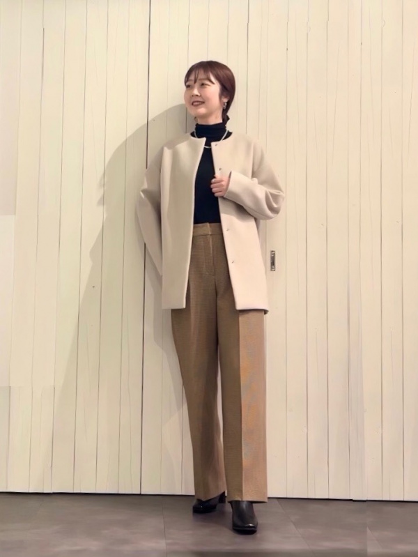 ウールモッサノーカラーハーフコート」のレディースのコーディネート