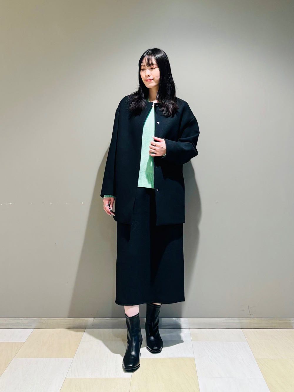 2024年モデル ウールモッサノーカラーハーフコート、ウールブレンド