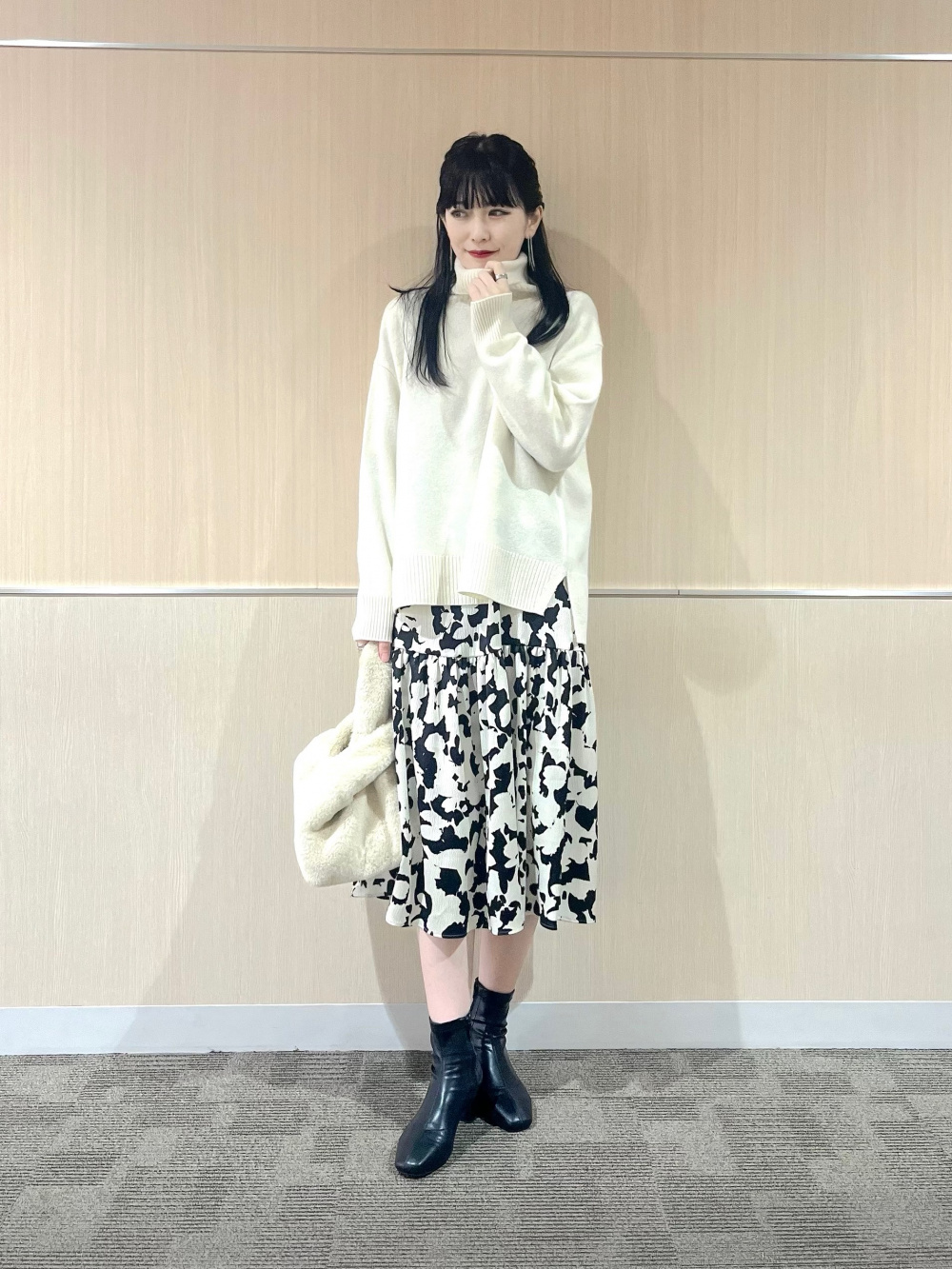 フラワープリントワンピース（長袖）、コットンブレンドノーカラー