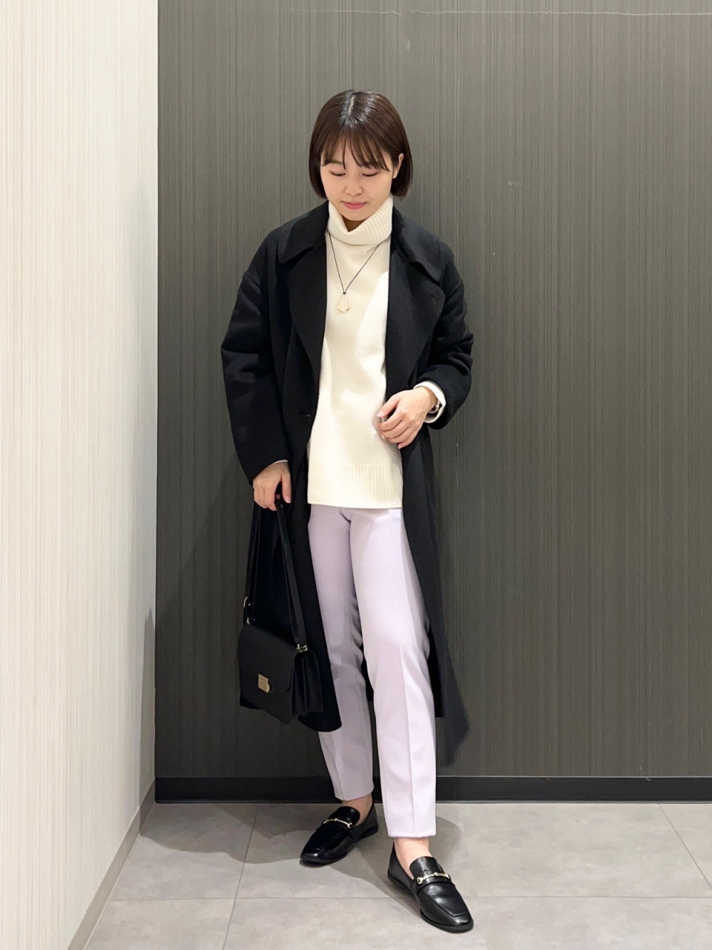 ウールブレンドリバーロングジレ、リモンタダウンロングコート」の着用