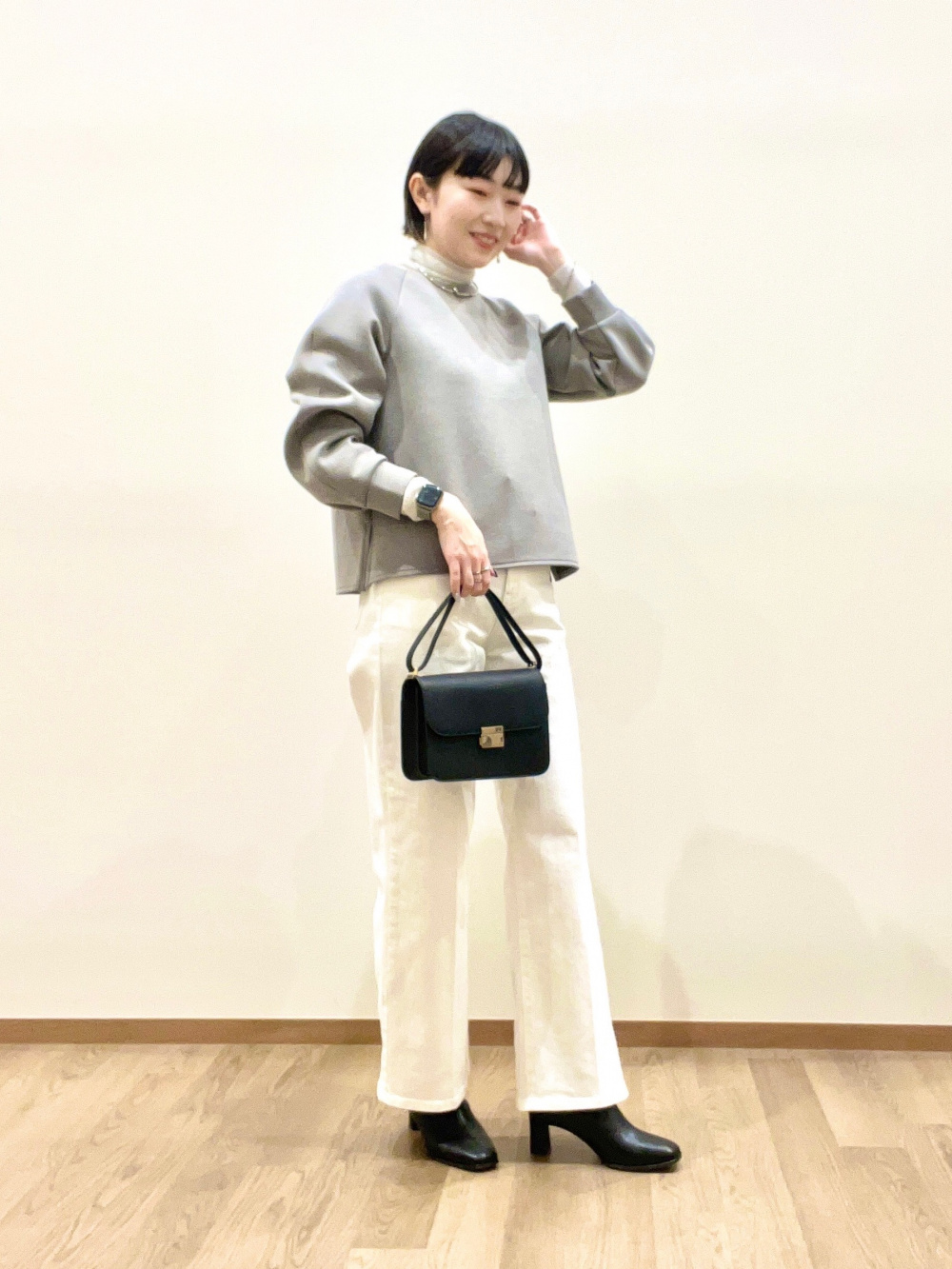 クロップドニットのコーデ