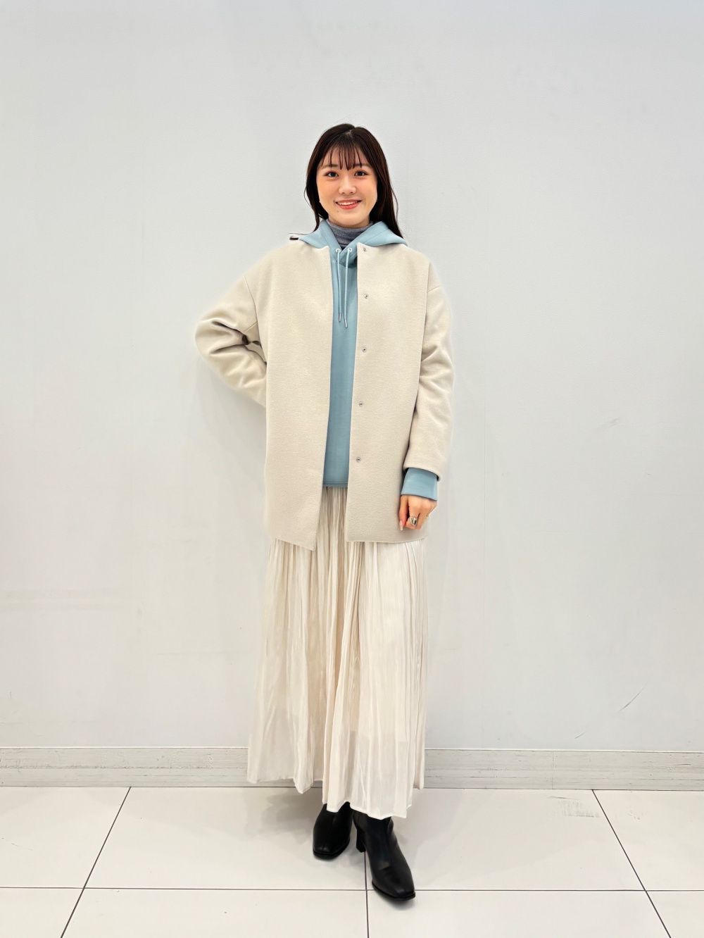 2024年モデル ウールモッサノーカラーハーフコート、ライトバルーン