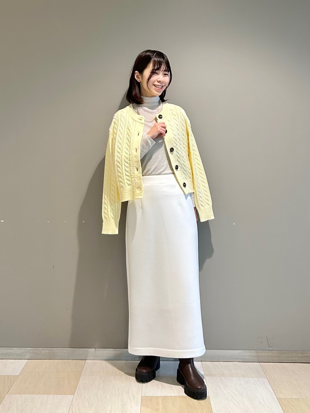 ライトバルーンナロースカート、レーヨンブレンドパールボタン