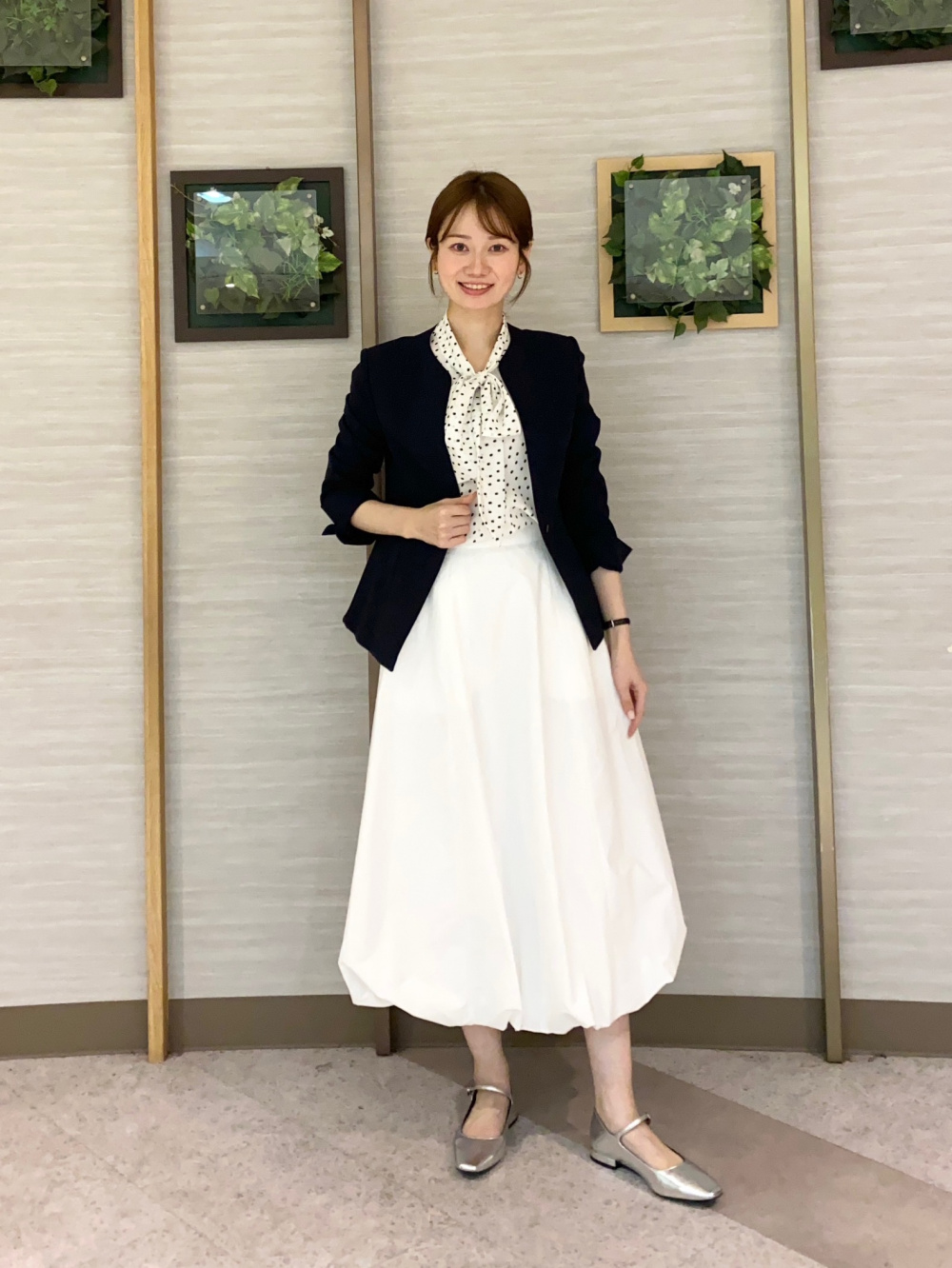 トリアセブレンドペプラムジャケット、ドットプリントボウタイ