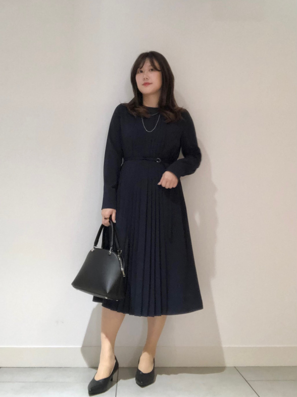 ジョーゼットプリーツワンピース（レディース）の着用