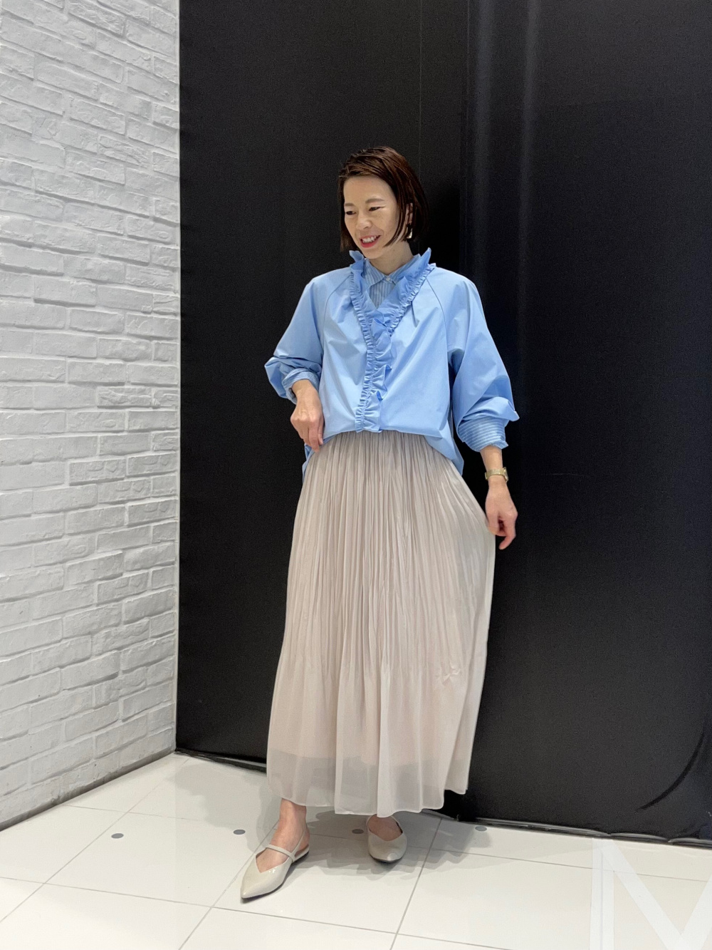 シアープリーツスカート、UVカットレーヨンブレンドモックネックニット