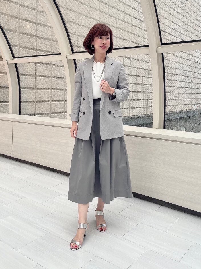 プラステ　完売品　ウールブレンドリラクシーダブルジャケット　ダークグレー プラステ 完売品 ウールブレンドリラクシーダブルジャケット