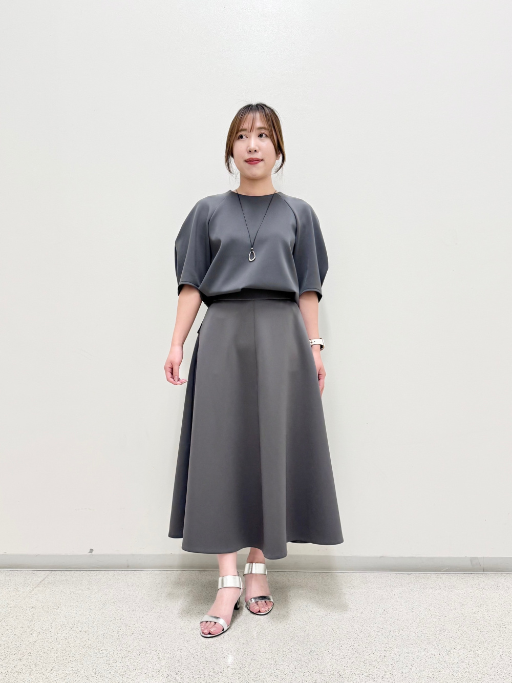 スキューバジャージーフレアスカート、スキューバジャージーバック 