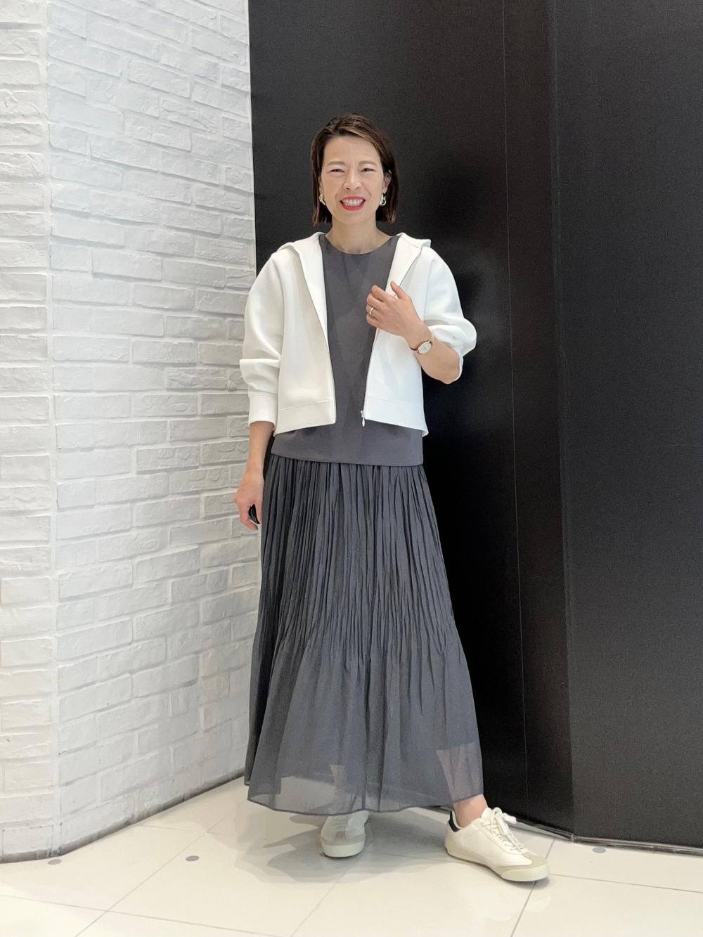 シアープリーツスカート、UVカットレーヨンブレンドモックネックニット