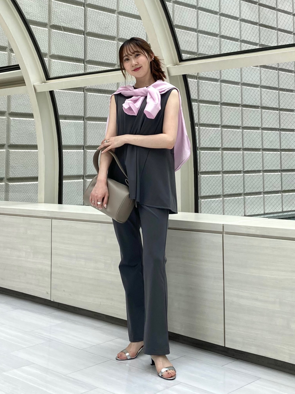 リネンブレンドダブルジャケット、ワイドパンツ（リネンブレンド