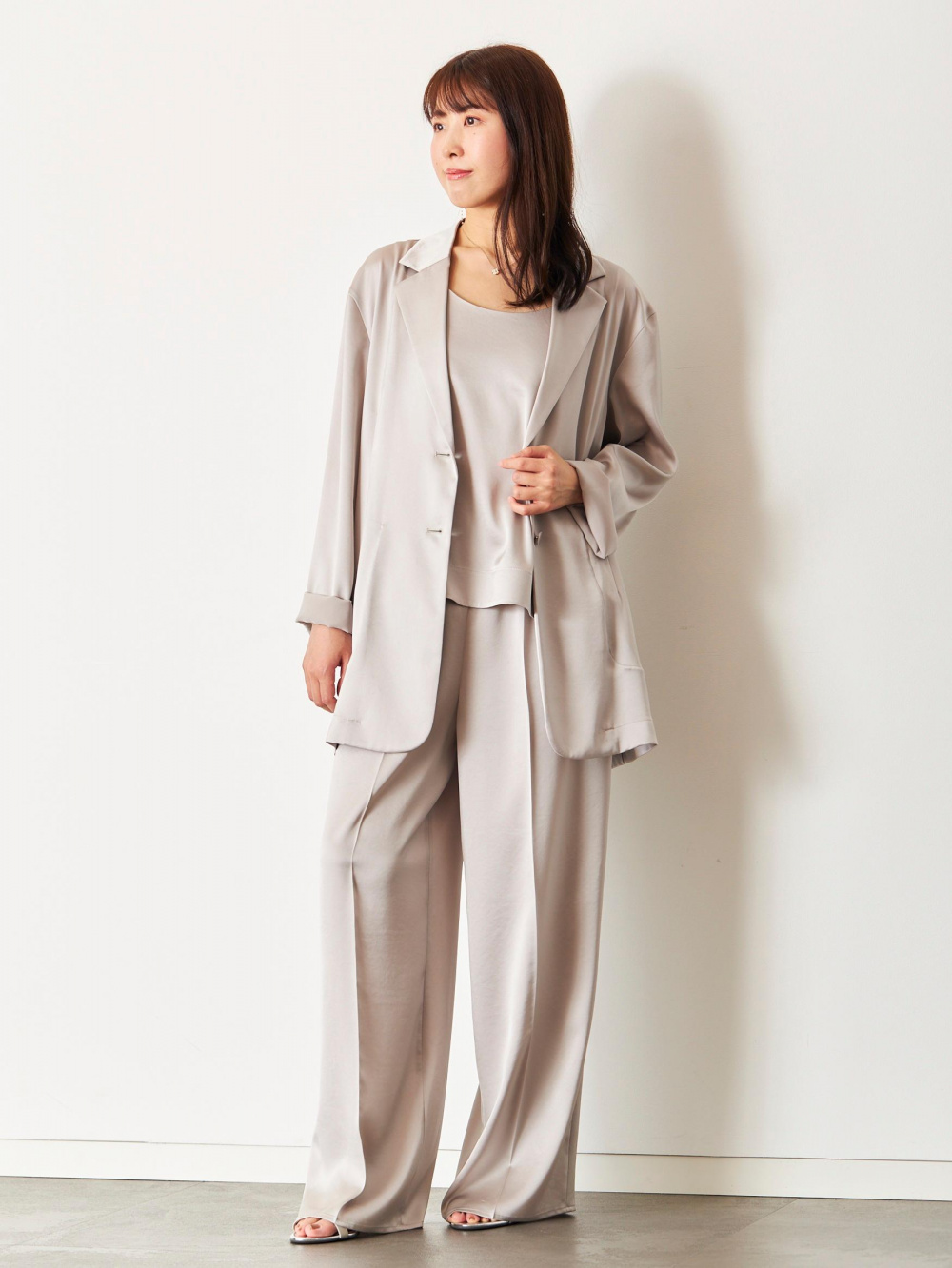 トリアセサテンシャツジャケット」の着用コーディネート| プラステ