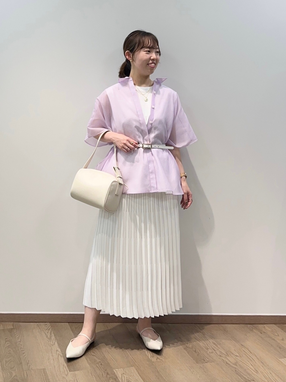 新品 プリーツスカート & ハーフスリーブシャツ 　春夏コーデ レーヨンブレンドシアープリーツスカート、2025年モデル プレミアム