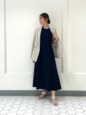 15000円『今季新作』新品タグ付プラステハイストレッチナイロンワンピース M PLST(プラステ)公式 | ハイストレッチナイロンフレアワンピース