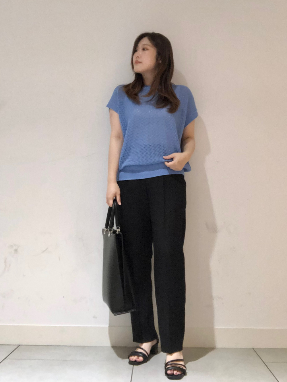 リネンブレンドダブルジャケット、ソフトフレアパンツ（リネン