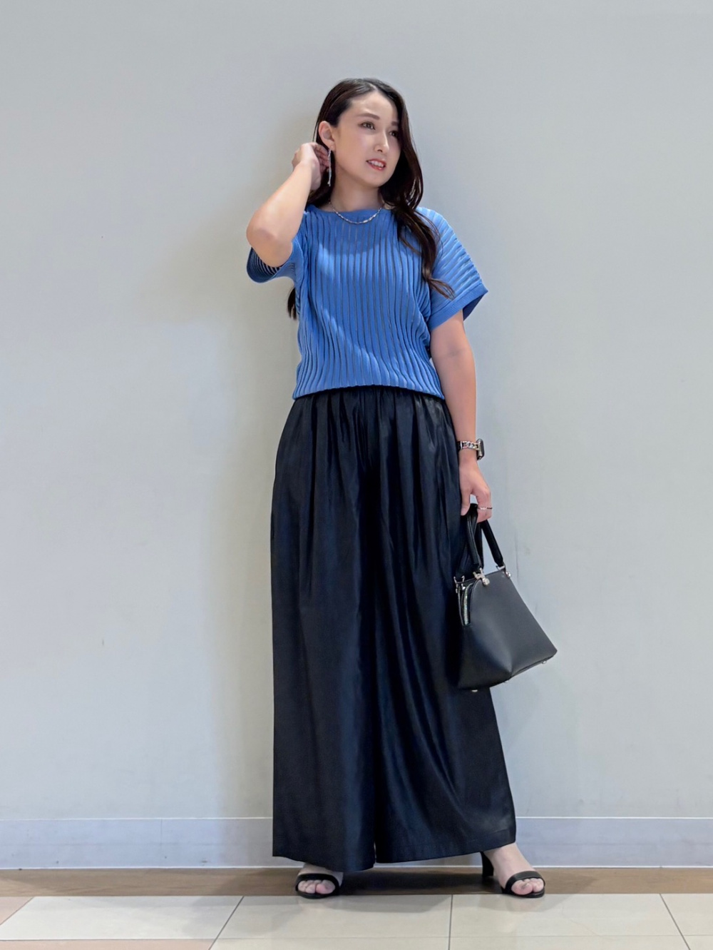 ステージコーデ ホールガーメント®シアーコンビセーター、ロングナロースカート