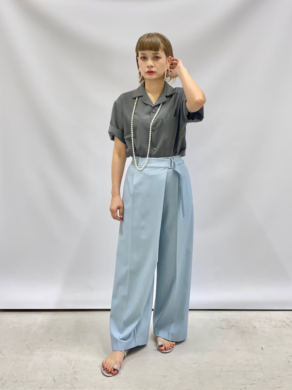 美品 プラステ ノーカラ セットアップ ゴム 伸縮性 ストレッチ 洗濯可能 S 洗濯機可/セットアップ可/UVケア/速乾/イージーケア】サラサラ