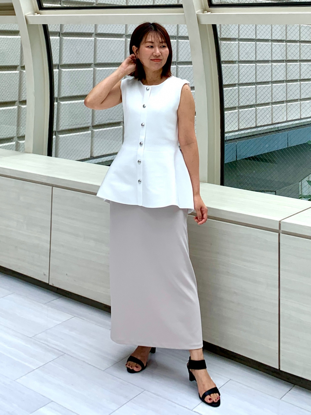ホールガーメント®ペプラムノースリーブセーター、ドットボリューム