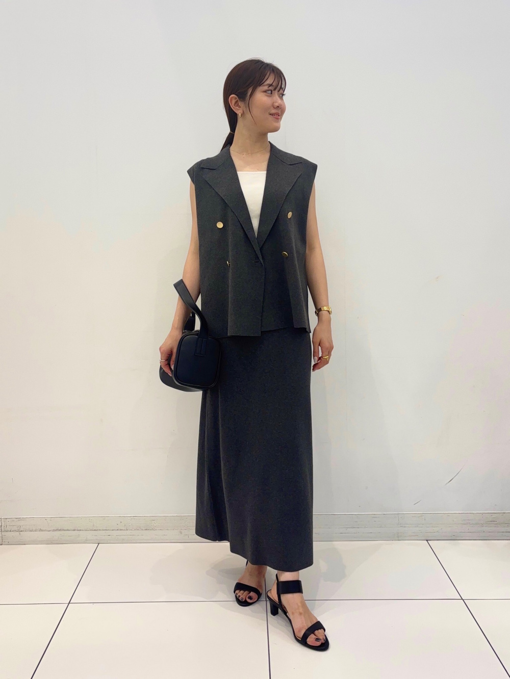 maiko様】レーヨンブレンドテーラードニットベストS