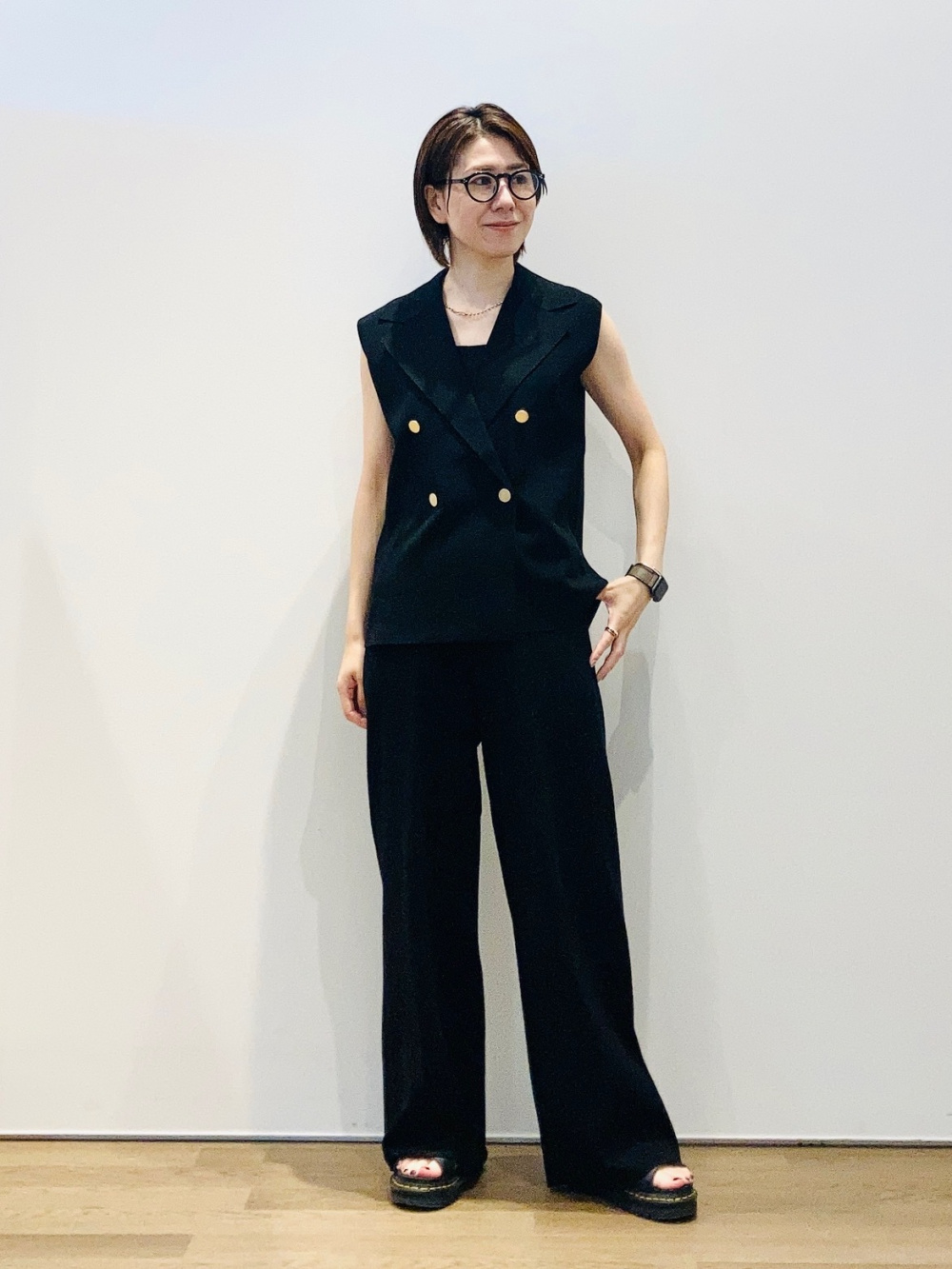 レーヨンブレンドテーラードニットベスト」の着用コーディネート| プラステ