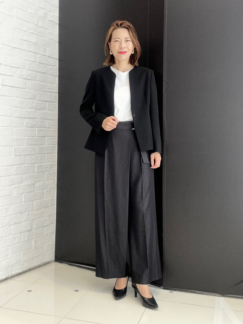 トリアセブレンドペプラムジャケット、シャンブレーラップパンツ」の