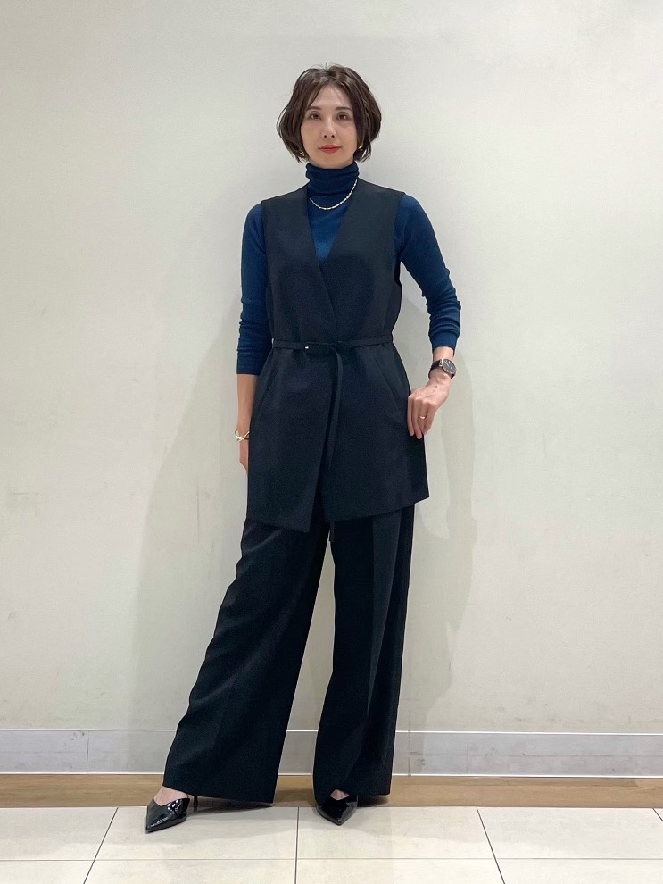 ストレッチツイルベルテッドジレ」の着用コーディネート| プラステ