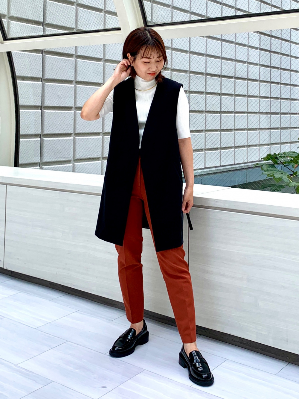 ストレッチツイルベルテッドジレ」の着用コーディネート| プラステ