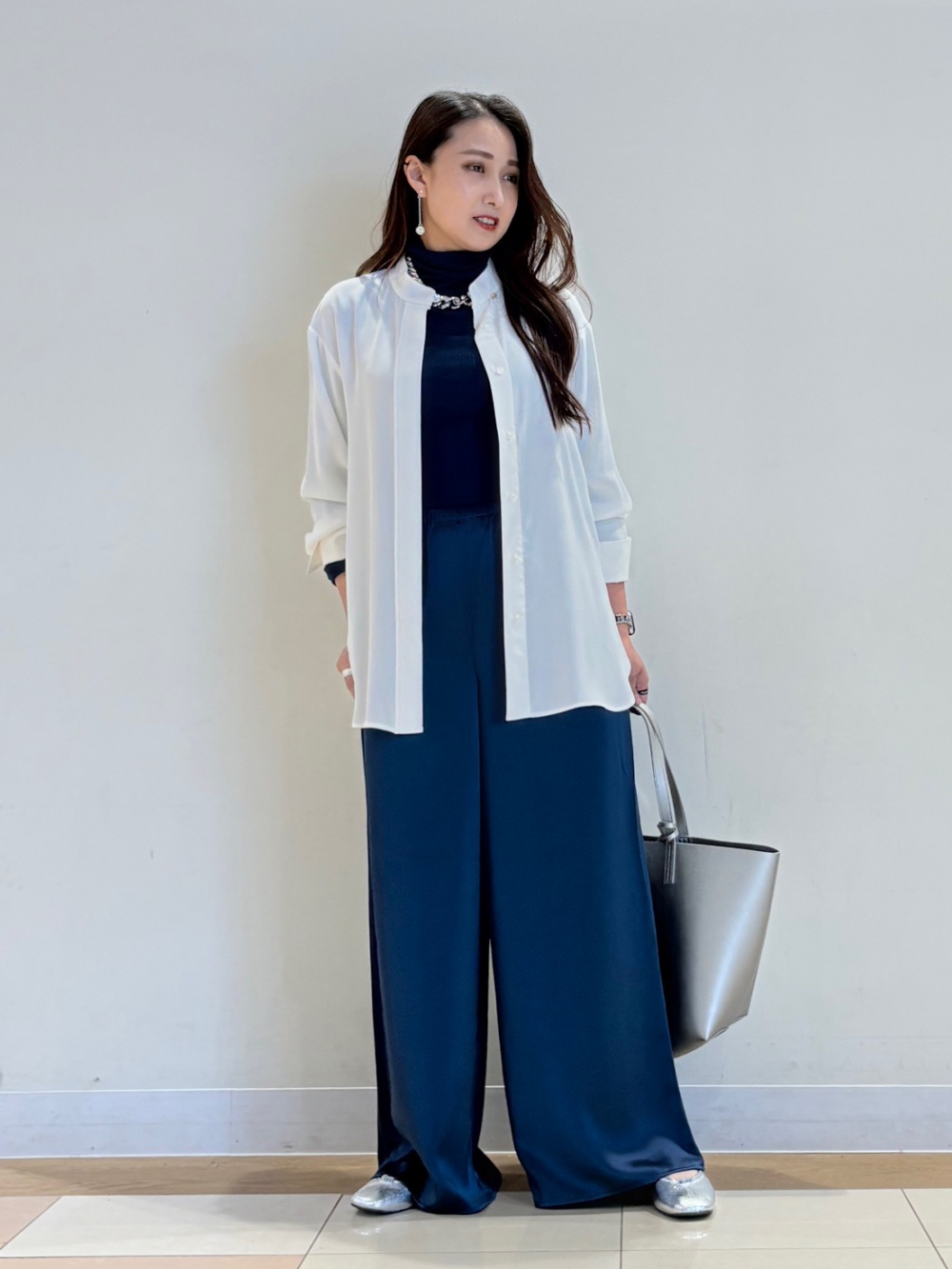 【美品♡カラーレス】プラステ　バックサテンストレッチ　パンツスーツ　セットアップ PLST(プラステ)公式 | スーツ(レディース)