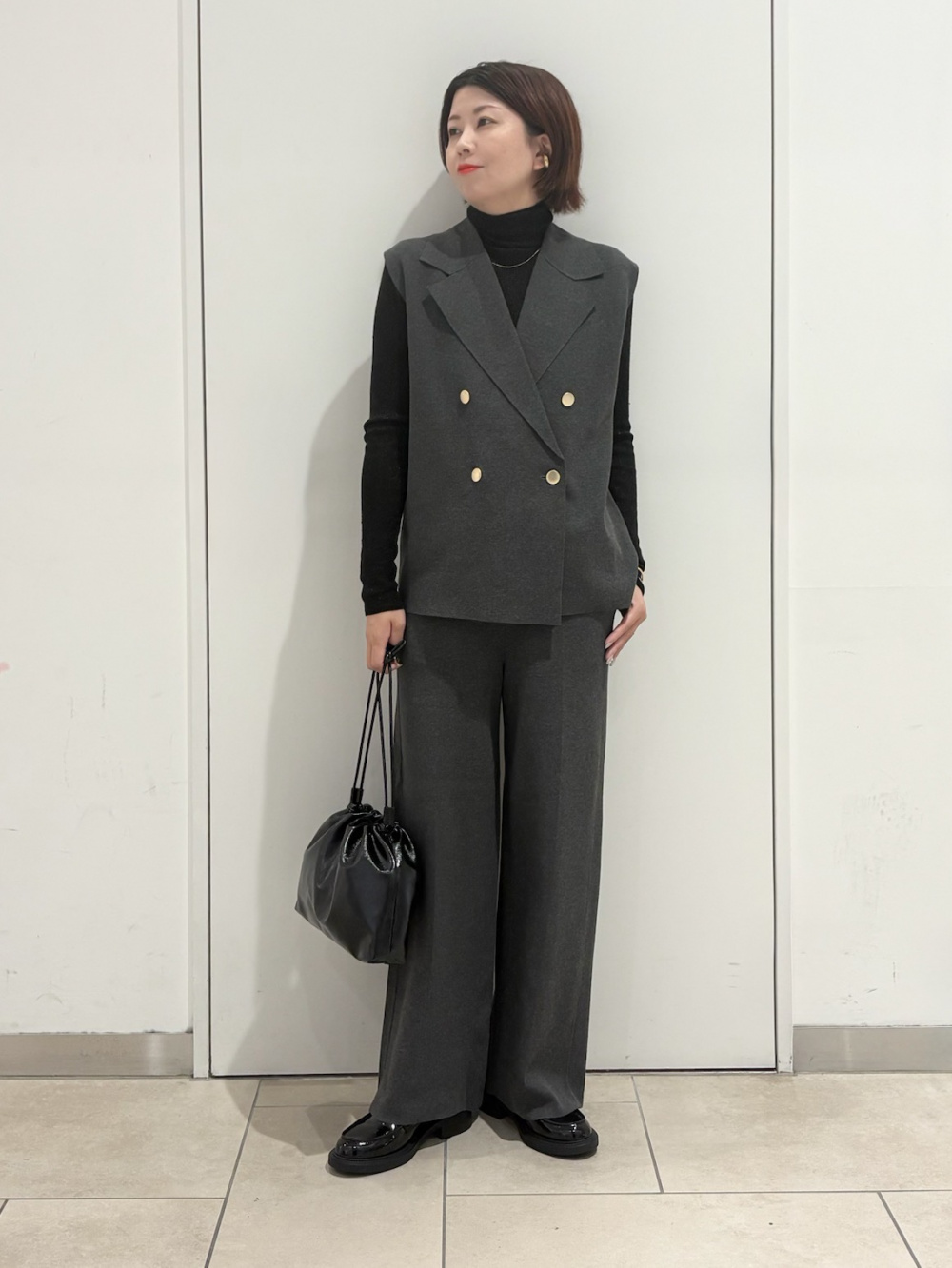 【新品タグ付き】PLST レーヨンブレンドテーラードニットベスト 黒Lサイズ PLST(プラステ)公式 | レーヨンブレンドテーラードニットベスト