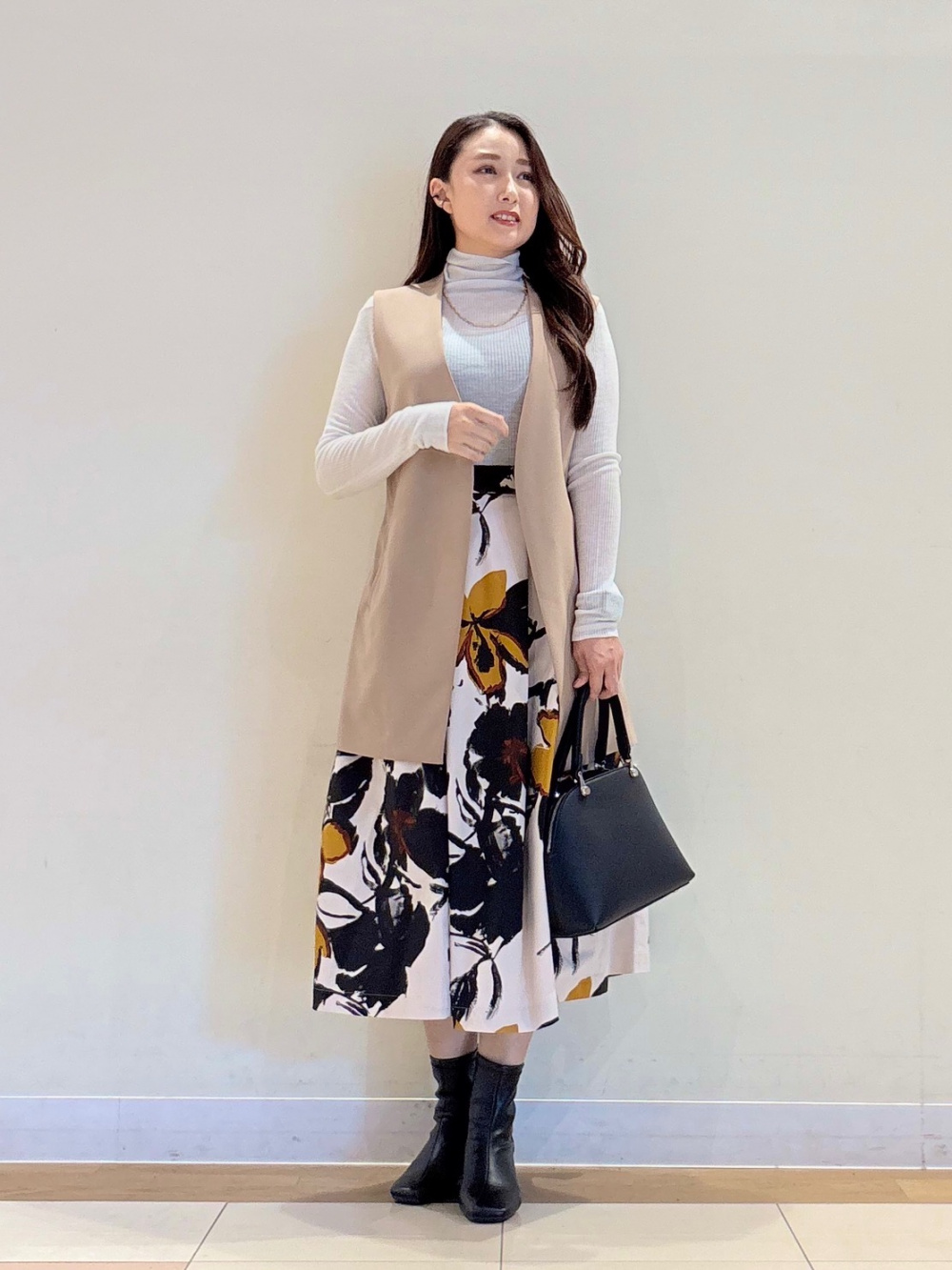 プラスレーヨンブレンド テーラード ニットベスト S PLST(プラステ)公式 | レーヨンブレンドテーラードニットベスト