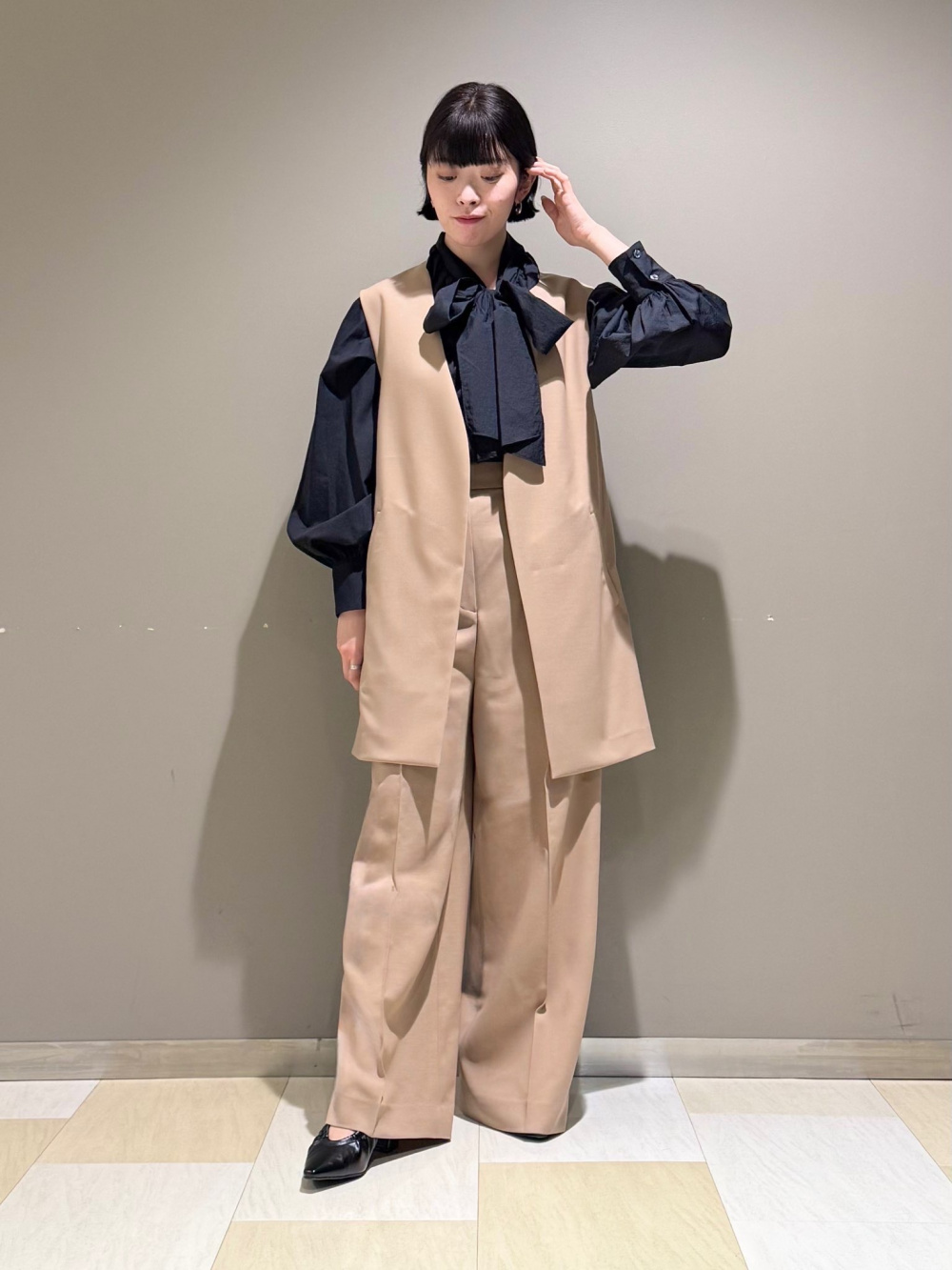 ストレッチツイルベルテッドジレ」の着用コーディネート| プラステ